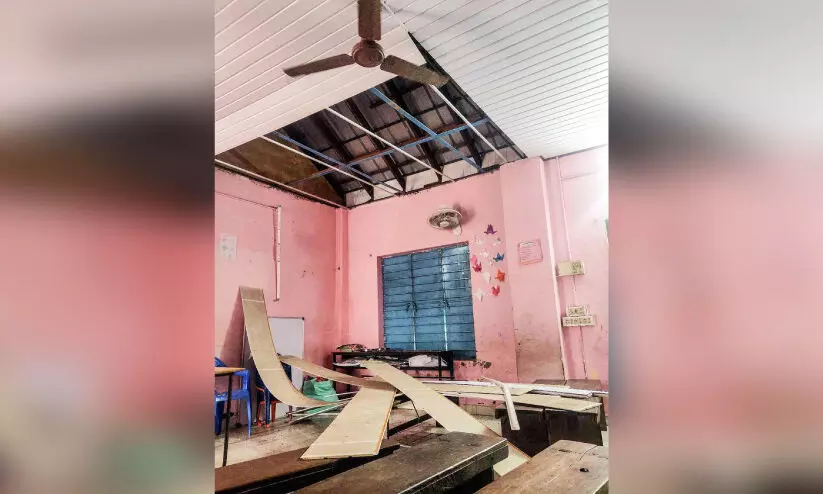 Ceiling of the classroom collapse