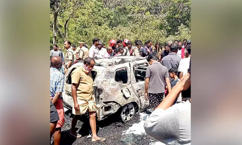 വാ​ഹ​ന​ങ്ങ​ൾ തുടർച്ചയായി ക​ത്തി​ന​ശി​ക്കു​ന്ന​തിൽ ആ​ശ​ങ്ക: തീ​ക്ക​ളി​യാ​ണ്, സൂ​ക്ഷി​ക്കു​ക...