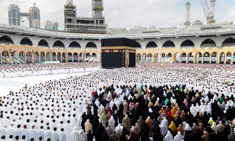 umrah pilgrims-travel