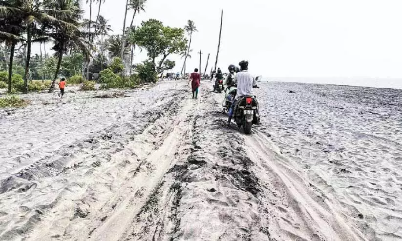 പെരുമ്പള്ളി, വലിയഴീക്കൽ: ജിയോ ബാഗ് സ്ഥാപിക്കാൻ ടെൻഡർ നടപടിയായി