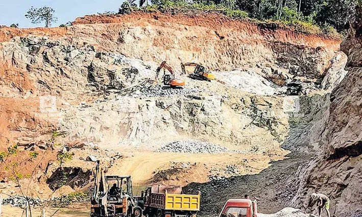 പരിസ്ഥിതി ആഘാത പഠനം നടത്തി മാത്രമേ പുതിയ പാറമടക്ക് അനുമതി നൽകാവുയെന്ന് പരിസ്ഥിതി സംഘടനകൾ