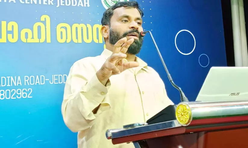 ഇ​ന്ത്യ​ൻ ഇ​സ്​​ലാ​ഹി സെ​ന്റ​ർ പ്ര​തി​വാ​ര ക്ലാ​സ്