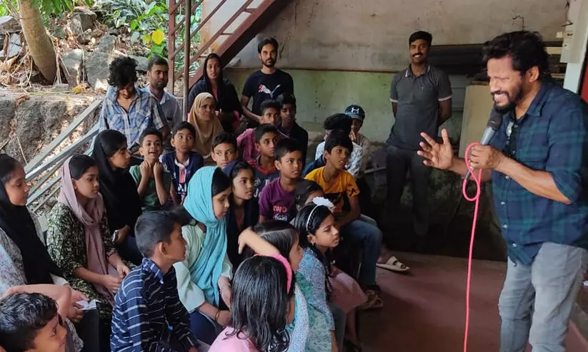 ഭാവന പീലിവിടർത്തിയാടി കുട്ടികളുടെ ക്യാമ്പ്