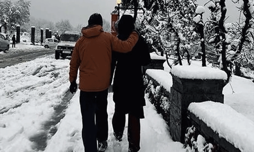 On Siblings Day, Priyanka Gandhi Shares Adorable Pic With Brother Rahul