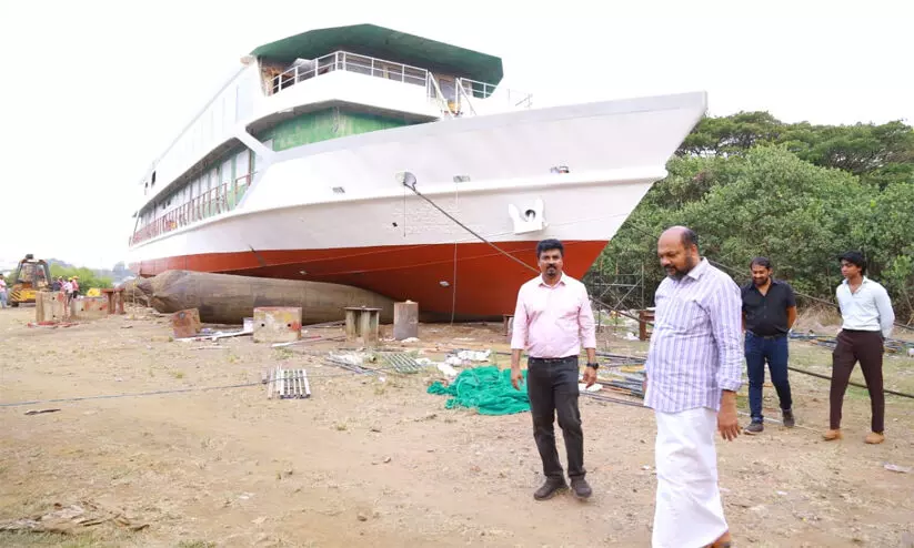 ആഢംബര കപ്പല്‍ ക്ലാസിക് ഇംപീരിയൽ പി. രാജീവ് സന്ദര്‍ശിച്ചു