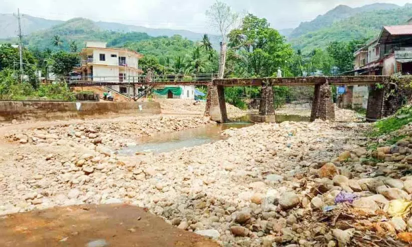 ഏന്തയാർ ഈസ്റ്റിൽ പാ​ലം നി​ർ​മി​ക്കാ​ൻ ഹൈ​കോ​ട​തി ഉ​ത്ത​ര​വ്