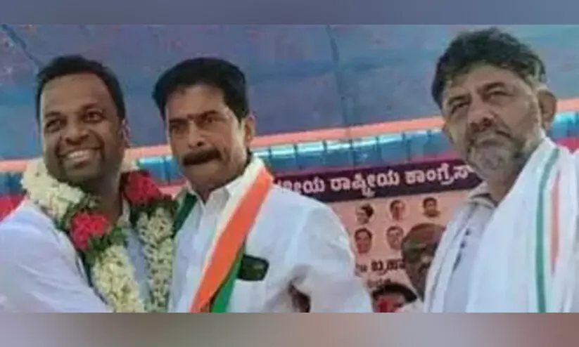 Krishnamurthy Acharya, who filed as a rebel Congress candidate in Udupi constituency, withdrew from the contest