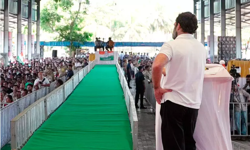 മത്സ്യത്തൊഴിലാളികളുമായി സംവദിച്ച് രാഹുൽ ഗാന്ധി