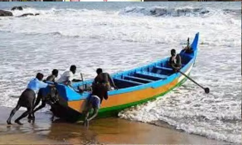 ആഴക്കടല്‍ മത്സ്യബന്ധന യാനങ്ങളുടെ വിതരണോദ്ഘാടനം വ്യാഴാഴ്ച