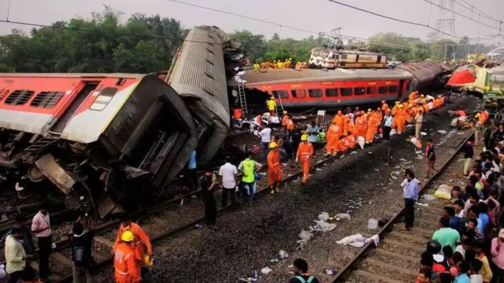 ബാലസോർ ട്രെയിൻ ദുരന്തം: അനുശോചനമറിയിച്ച് പുടിനും പാക് പ്രധാനമന്ത്രിയും, ഹൃദയം തകർക്കുന്ന ദൃശ്യങ്ങളെന്ന് ട്രൂഡോ