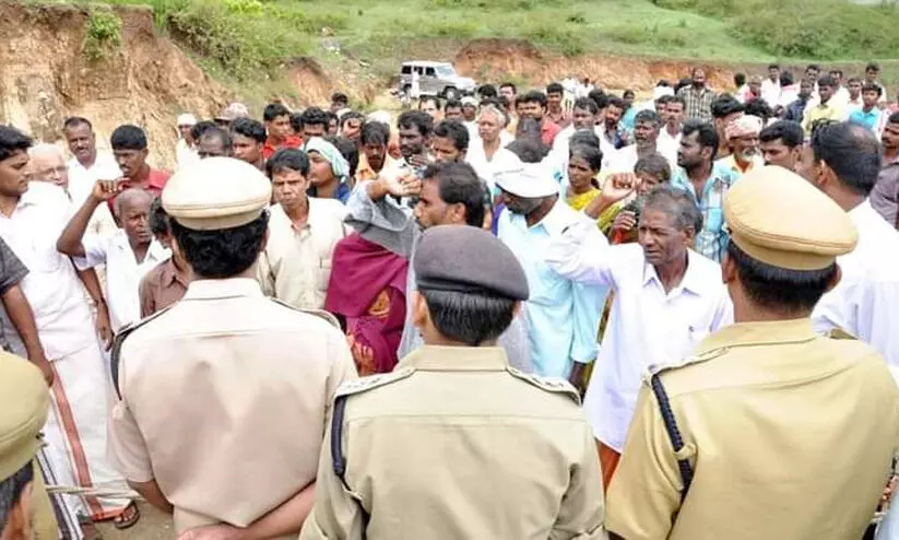 അട്ടപ്പാടിയിലെ കാറ്റാടിഭൂമി കേസ്: ഒരു പതിറ്റാണ്ടിന് ശേഷം വിചാരണക്ക്