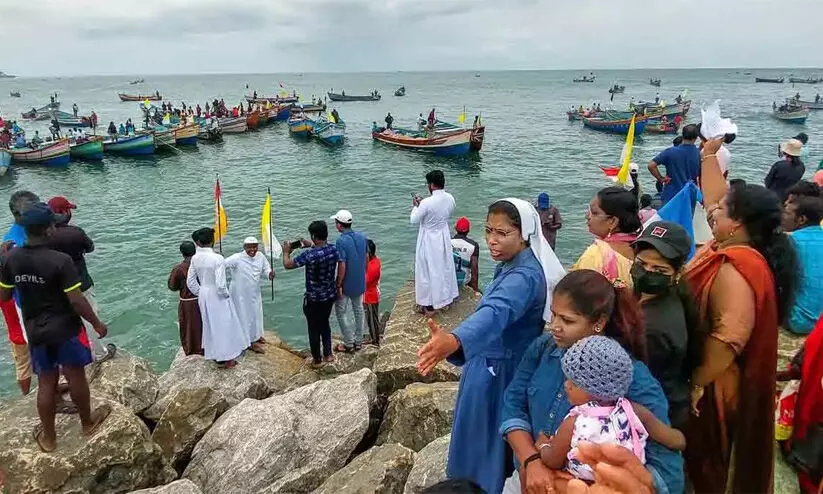 തീരദേശ ജനതയോടുള്ള സര്‍ക്കാര്‍ ക്രൂരതക്ക് അവസാനമുണ്ടാകണമെന്ന് സി.ബി.സി.ഐ ലെയ്റ്റി കൗണ്‍സില്‍