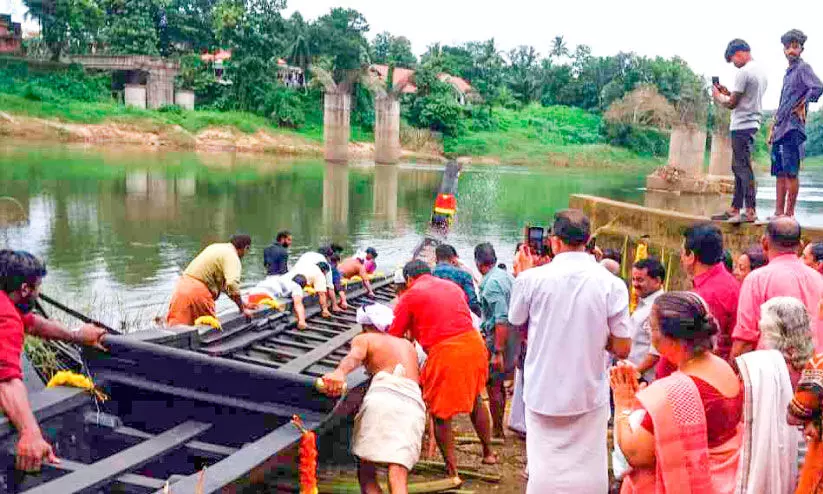 റാന്നി, കോ​ഴ​ഞ്ചേ​രി പള്ളിയോടങ്ങൾ നീരണിഞ്ഞു