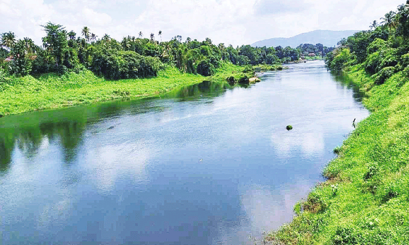 കേ​ര​ള ഷോ​ള​യാ​ർ ഡാം ​നി​റ​ക്ക​ണ​മെ​ന്ന ക​രാ​ർ ത​മി​ഴ്നാ​ട് പാ​ലി​ച്ചി​ല്ല