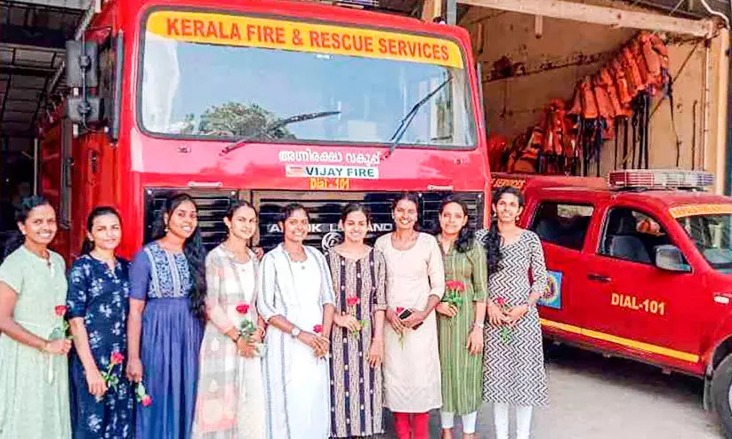 ദുരന്തമുഖത്ത് രക്ഷകരാകാൻ പെൺസൈന്യം