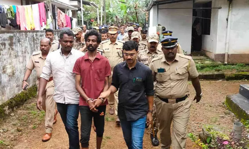 എടയപ്പുറം പീഡനം; പ്രതി ക്രിസ്റ്റൽ രാജുമായി വിശദമായ തെളിവെടുപ്പ് നടത്തി