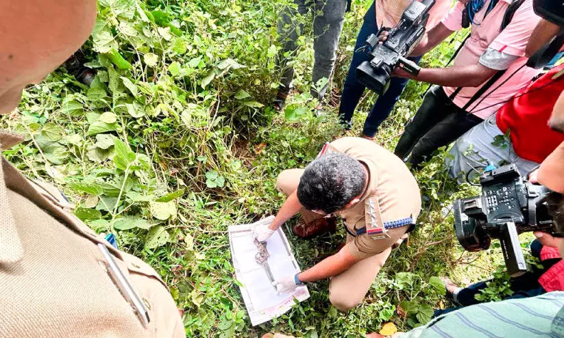 യുവാവിന്റെ കൊലപാതകം: പ്രതിയെ സ്ഥലത്തെത്തിച്ച് തെളിവെടുത്തു