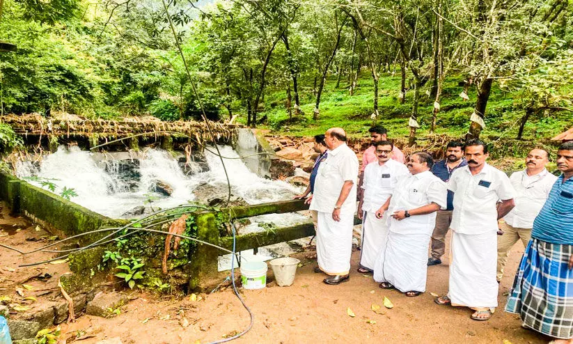 കോട്ടയത്തിന്‍റെ കിഴക്കൻ പ്രദേശങ്ങളിൽ മണ്ണിടിച്ചിലിൽ വ്യാപക നഷ്ടം