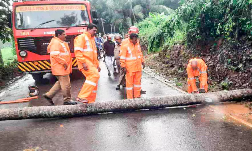 മഴക്കെടുതി തുടരുന്നു