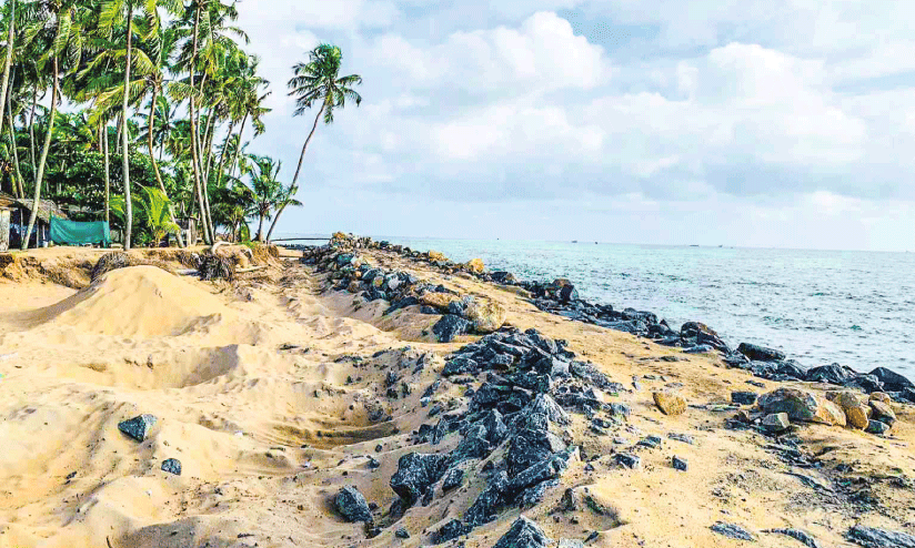 Ponnani Sea Wall;