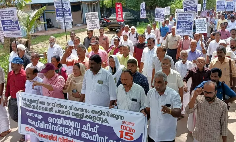 കെ റയിൽ പദ്ധതി സർക്കാരിന്റെ സ്വപ്നമായി അവശേഷിക്കുമെന്ന് ഹൈബി ഈഡൻ