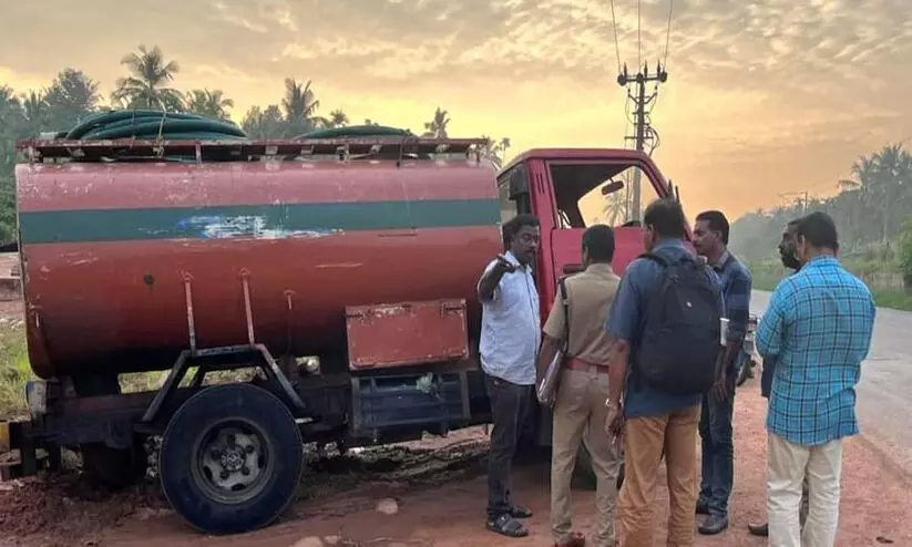 tanker lorry, septic tank waste