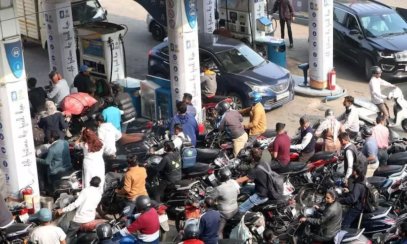 rush at petrol pump