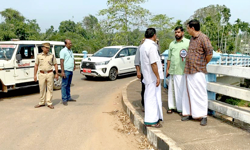 മുക്കംകടവ് പാലം ദീപാലംകൃതമാക്കും -മന്ത്രി