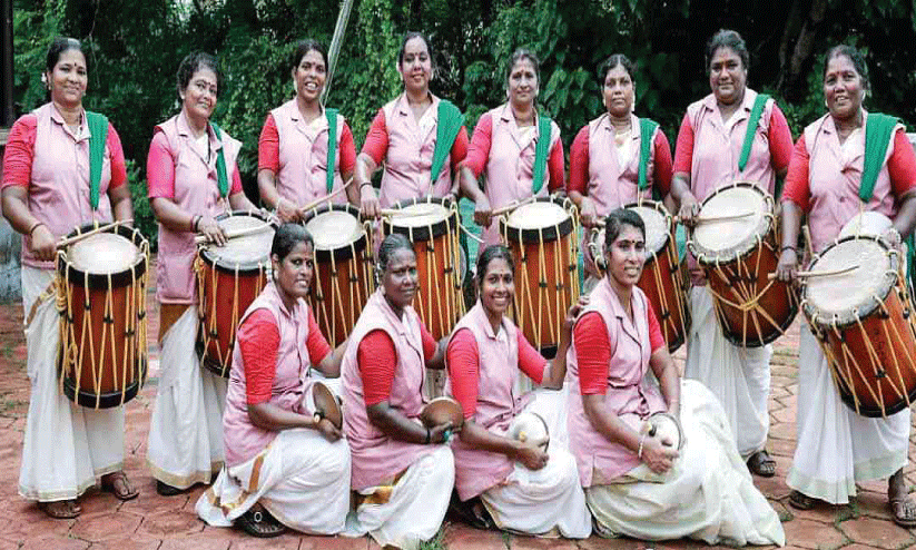 റിപ്പബ്ലിക് ദിന പരേഡിന് വനിതകളുടെ ശിങ്കാരിമേള സംഘവും