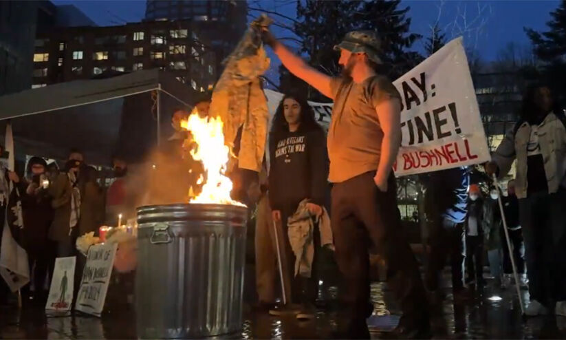 US Veterans Burn Uniforms in Solidarity with Aaron Bushnell Protesting Atrocities in Gaza – Washington DC Rally