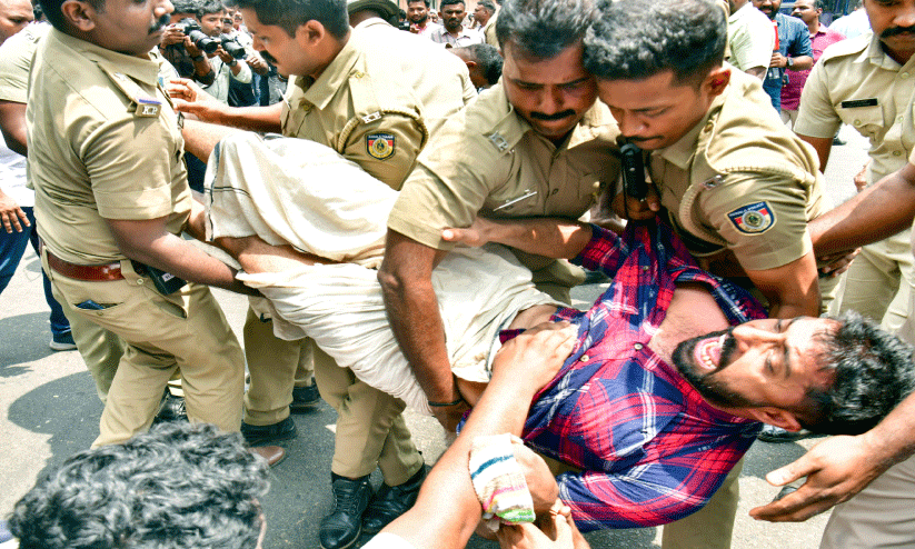 സിദ്ധാർഥന്‍റെ കൊലപാതകം; എം.എസ്.എഫ് സെക്രട്ടേറിയറ്റ് മാർച്ചിൽ സംഘർഷം