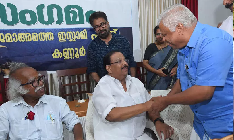 ജമാഅത്തെ ഇസ്‍ലാമി ഇഫ്താർ സംഗമത്തിൽ ഒരുമിച്ച് എം.വി. ജയരാജനും കെ. സുധാകരനും