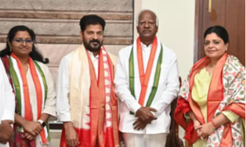 Yet another BRS leader K Srihari deserts party joins Congress