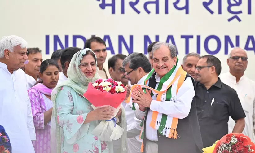 Former Union Minister Birender Singh left BJP and joined Congress