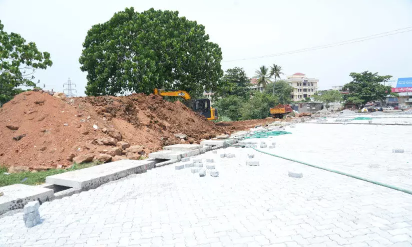 പത്തനംതിട്ട ബസ് സ്റ്റാൻഡ്​ നിർമാണം രണ്ടാം ഘട്ടത്തിലേക്ക്​