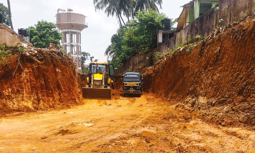 New road from Shoranur railway station to town