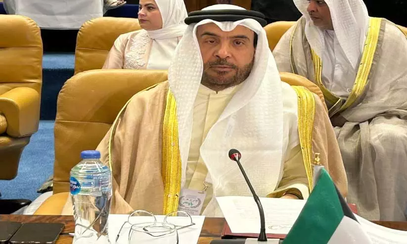 Finance Minister of Kuwait in meeting