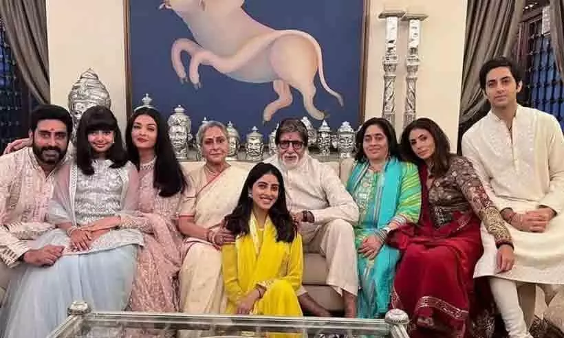 Amitabh Bachchans Granddaughter Navya Naveli Nanda To Make Bollywood Debut? Mom Shweta Bachchan REACTS