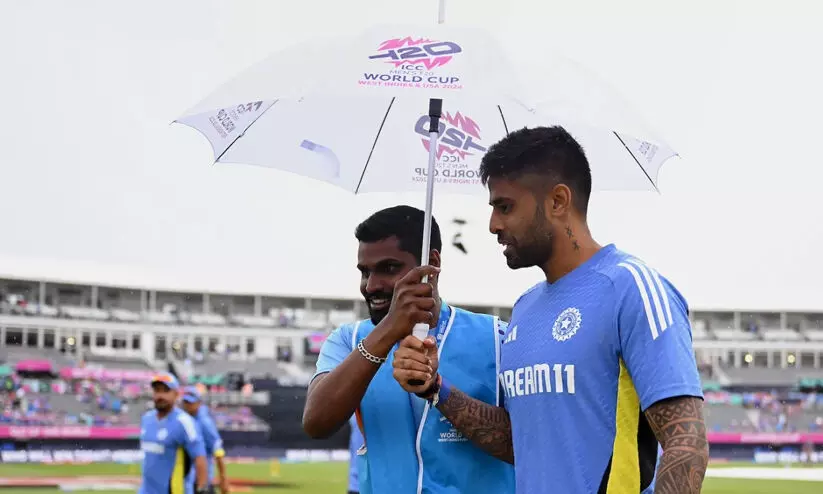 മഴ; ഇന്ത്യ-പാകിസ്താൻ മത്സരം വൈകുന്നു; റിസർവ് ദിനം ഇല്ല