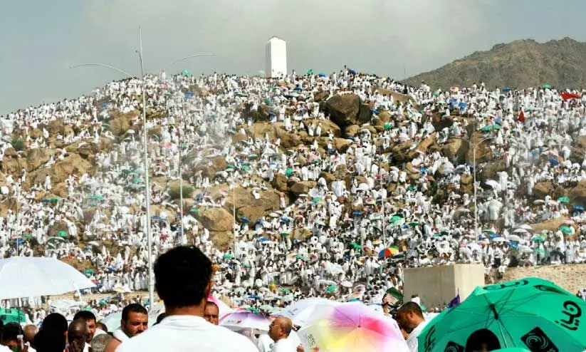 hajj Pilgrims in prayer