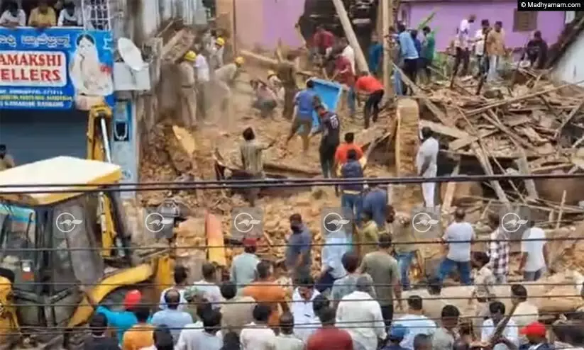 building collapses, Gonikoppa