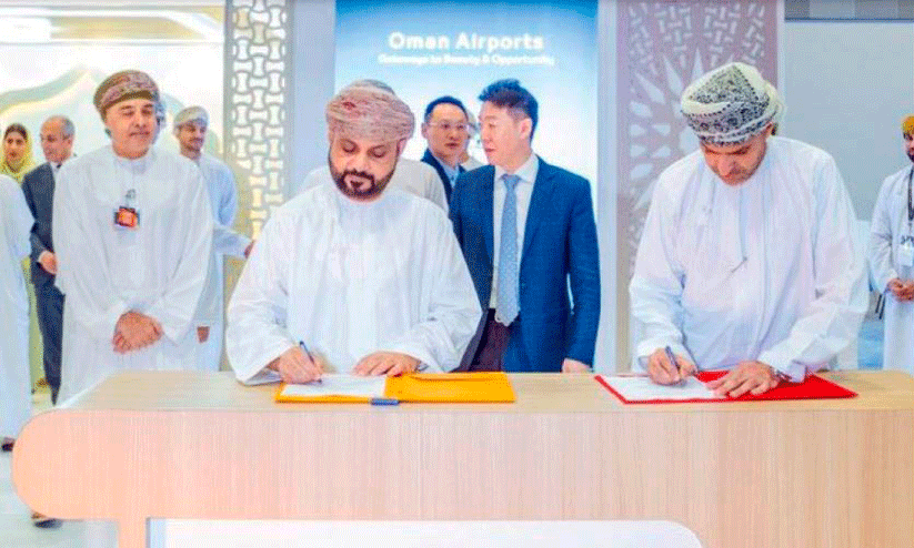 Oman Airports Authority in partnership with Omantel Signing the document