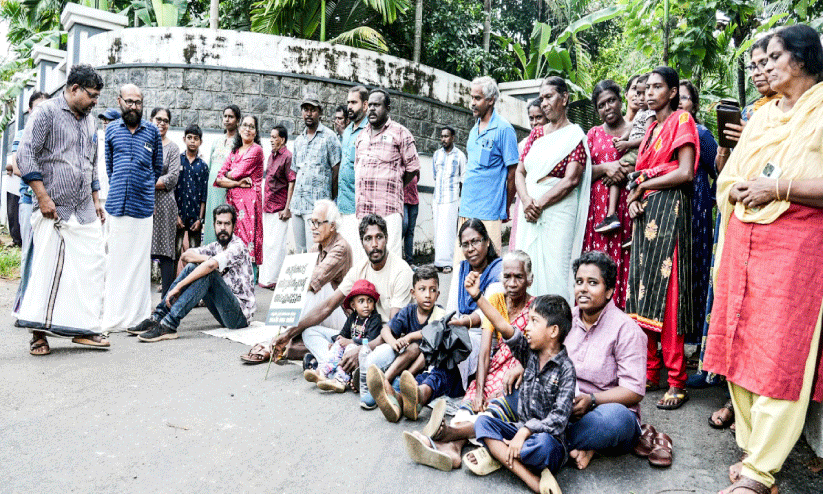 ഗ്രാമപഞ്ചായത്ത് സ്റ്റോപ് മെമ്മോ നൽകി; കടപ്രയിലെ ബിറ്റുമിൻ പ്ലാൻറ് പ്രവർത്തനം നിർത്തിവെച്ചു