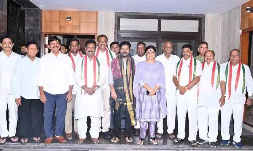 BRS MLCs join congress