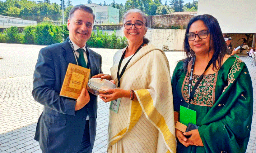 Mayor of Kozhikode awarded epic work to Braga Mayor