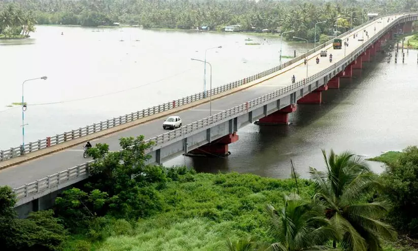 kundannur thevara bridge 897