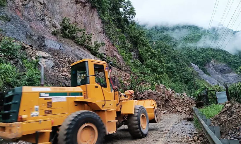 Landslide in Central Nepal highway