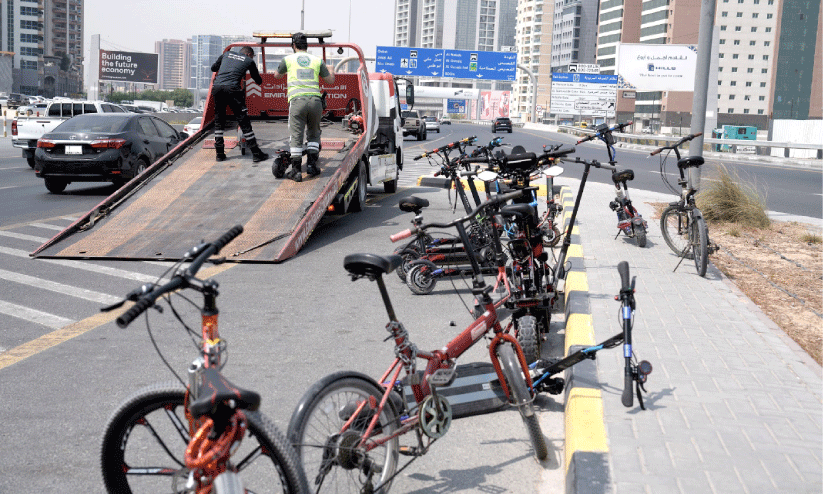 Violation of the law; 640 bicycles and e-scooters seized