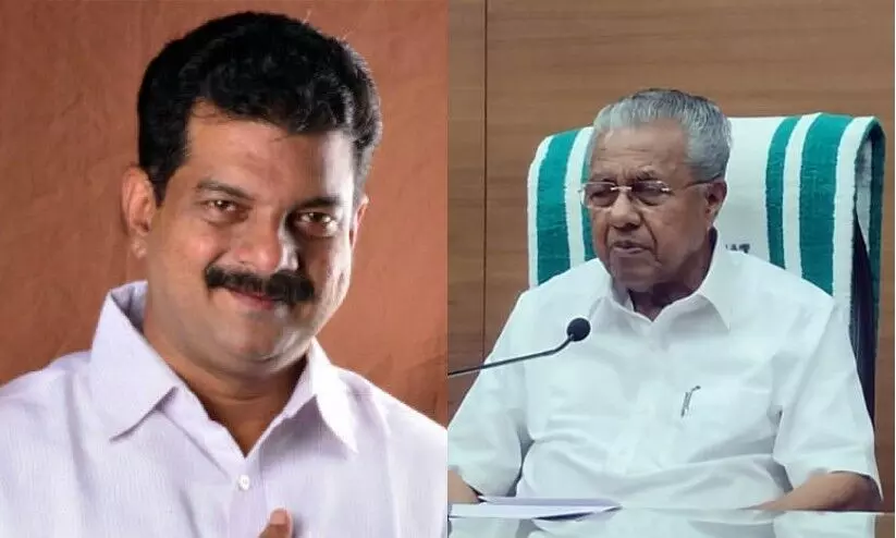 ‘പൊലീസ് സ്വർണം പൊട്ടിക്കുന്നില്ല, അൻവറിന്‍റേത് കോൺഗ്രസ് പശ്ചാത്തലം’; വിമർശനവുമായി മുഖ്യമന്ത്രി