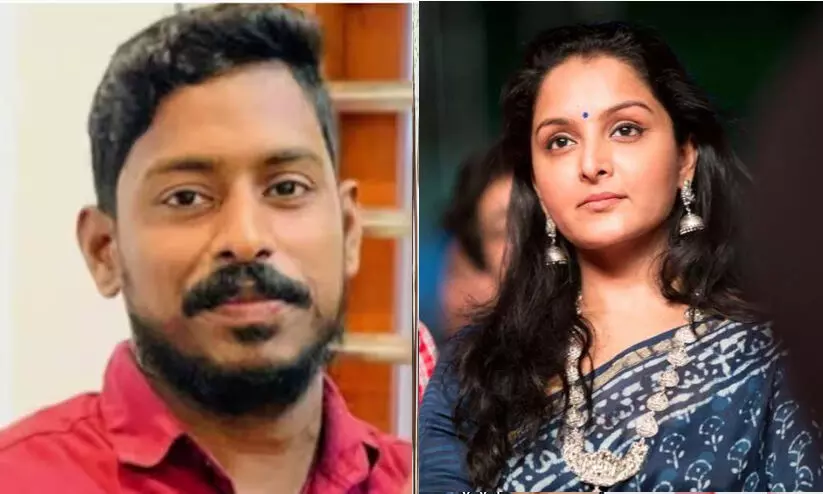 ‘മരിച്ചുവെന്ന് വേദനിക്കാനെങ്കിലും തിരികെക്കിട്ടിയല്ലോ. ഒരു പിടി ചാരമാകാനെങ്കിലും ഒരോർമ’; വൈകാരിക കുറിപ്പുമായി നടി മഞ്ജു വാര്യർ